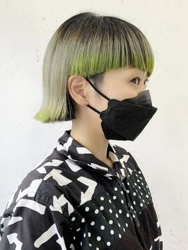 ザヘアメイクシェア(THE -HAIR MAKE SHARE-) アシメヘア×蛍光グリーンカラー