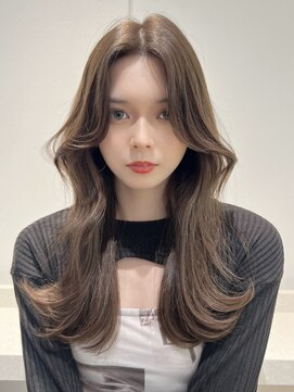 ロンプ(romp) 王道の韓国風くびれレイヤー 【20代.30代】【Satoru】