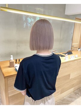 ローレン(LOREN) ミルクティーベージュぷつっとボブケアブリーチ 梅田