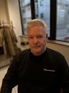 リバレッジ 広尾(Leverage) 海外大人フェードヘア