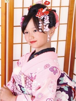 ツゥー美容室 くずは店の写真/七五三などのお子様撮影から、振袖・袴・プロフィール写真などの大人撮影まで幅広く対応！