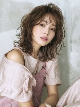 アルトリスト(Altruist Aging×HAIR&SPA) ★ダークアッシュ大人ガーリーボブ着物ミディアムレイヤーカット