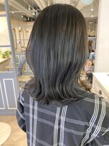 シェノン 赤羽店(CHAINON)&nbsp;暗めオリーブカラーくびれミディアム32mmコテ仕上げ赤羽美容室