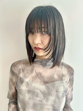 ナループロアツム(Nalu pu loa Tsum) ミディアムレイヤー/顔まわりレイヤー/ミディアムボブ