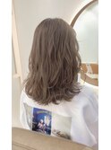 グレージュ×ミルクティー