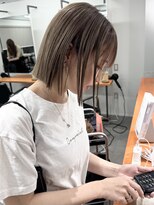 レブ 三条河原町(Reb,) ボブ/切りっぱなしボブ/タッセルボブ/ミルクティーベージュ