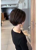ナチュラルストレートでおさまるショート