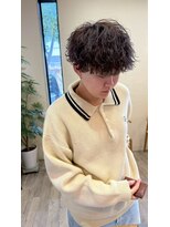 シフト(SHEEFT)&nbsp;波巻きパーママッシュ韓国黒髪ニュアンスパーマメンズカット
