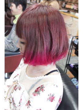 オーバーキャプテンネイキッド(OVER CAPTAIN NAKED) ピンクデビルレッドグラデーションカラーボブ