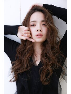 ニル(NILLU) 外国人風SEXYウェーブ