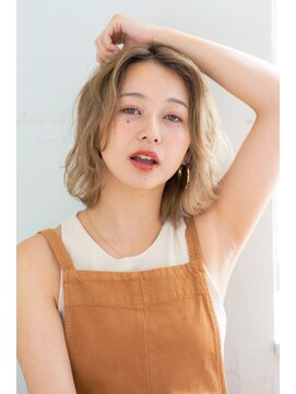 ジョエミバイアンアミ(joemi by Un ami) 【joemi　新宿】無造作カールボブディ◇インナーカラー　近江