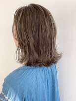 マド(Mado)&nbsp;ミルクベージュとハイライト