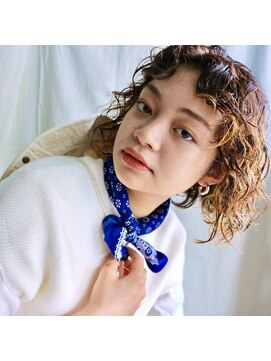 ハーヒム(her him) her.him/tominaga/009