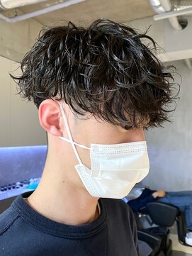 エリマ 調布(elima) ツーブロック波巻きスパイラルパーマツイストスパイラルパーマ