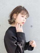 カカン(Kakan)&nbsp;ミルクティーインナーカラー＋ボブ