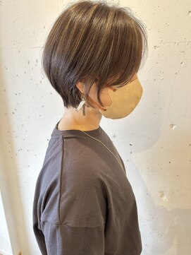 クマ(kuma.) ハイライトショートボブ