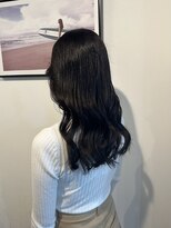 マリン(Marine)&nbsp;20代30代ダークグレージュカラー巻き髪