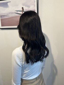 マリン(Marine) 20代30代ダークグレージュカラー巻き髪