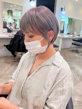 リリー バイ エーケー(Lily By Ak) 丸みショート