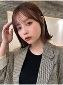 ベージュイヤリングカラーくびれボブ【肥田亜沙美】