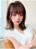 ホワイトグレージュショートボブ30代40代ひし形シルエット