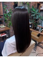 スット 渋谷(slut) くせ毛改善ストレート