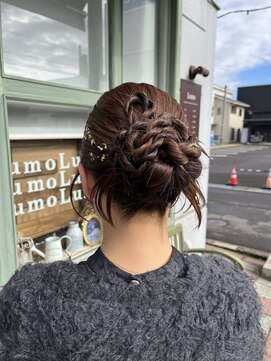 お呼ばれヘア/カチモリ/ネジネジアレンジ