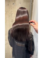 リリー(Lilley)&nbsp;羽エクステ/ナチュラル縮毛矯正/韓国ヘア/レイヤーカット