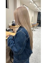 シカ 神戸三宮元町店(Cica) ミルクティーベージュ ダブルカラー ケアブリーチ 三ノ宮