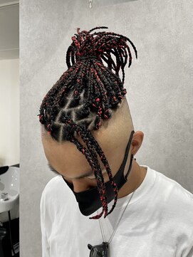 イト(ito) 関西特殊ヘア兵庫県姫路ブレイズブラック＆レッド～糸ito～HIRO