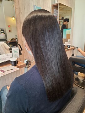 ヘアサロン フラット(hair salon flat) 20代30代40代ブラックロングナチュラルプロテストリートメント