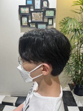 ルシードスタイル クリザンテーム 黒髪センターパート