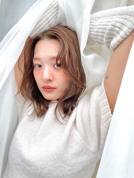 アトレ 南堀江店(attrait) 20代30代40代大人可愛いくびれレイヤーベージュ