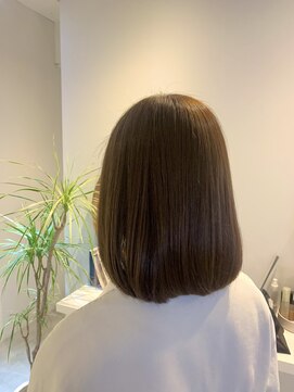 アリーズ シブヤ(ALLYS shibuya) ベージュブラウンカラー