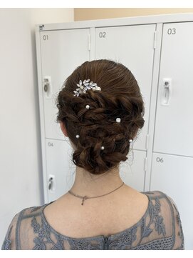 ジーナ 天王寺(Zina) お呼ばれヘア/シニヨン