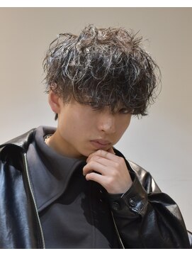 フリークバーバーショップ 河原町三条店(FREAK BARBER SHOP) スペインカール/スパイキーショート/フェザーパーマ/河原町三条