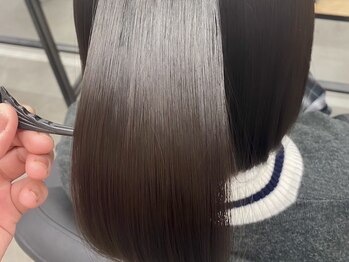 ユッカ エハ 豊中(YUCCA eha)の写真/《HPB AWARD 2025 BESTSALON 注目サロン選出》ナチュラルなストレートでコテ巻きもできる柔らかさ◎