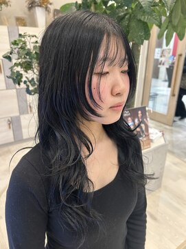 アストレアバイイーリス(ASTRAEA by Iris) ハッシュカット×暗めカラー