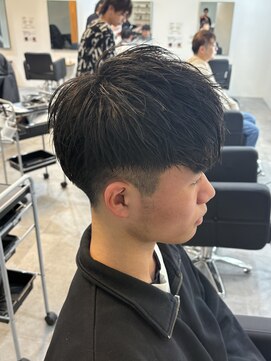 ヒュイル バイ ニアウ(Hwyl by Niau) MEN’S HAIR/フランジカット/刈り上げマッシュ/伊勢崎市