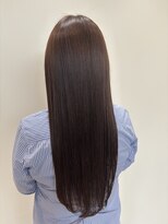 ロッカ(ROCCA)&nbsp;酸性ストレートで叶える柔らか艶ロングヘア