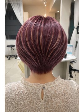 ミント(minto) ハイライト#ピンクカラー#ショートボブ#丸みショート