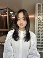 フィルムス ヨコハマ プラス(FILMS 横浜 +) セミロング/くびれレイヤー/髪質改善/顔周り/横浜+