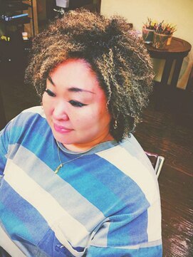 ヘアーメイク タビー(HAIR MAKE TUBBY) 針金スパイラル