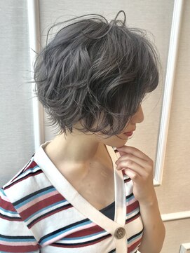 リバイブ ヘア アンド スパ(Revive HAIR&SPA) REVIVE マッシュショート　ネイビーカラー