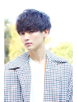 ネイビー(NAVY) 前下がり　ツーブロック　黒髪　マッシュ　スパイラル