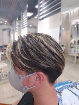 シアニスタ バレイヤージュ ツーブロック