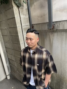 ウェルネス(Wellness) スキンフェード感覚マッシュサイドパートウィリウォンカ