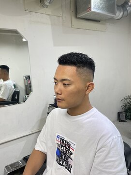 メリケンバーバーショップ フクオカ(MERICAN BARBERSHOP FUK) スキンフェードバーバースタイル