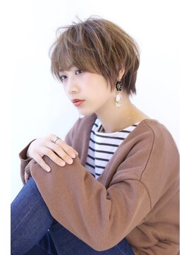 オーロ 西大寺店(ORO) フェミニンさを残したハンサムショート