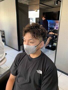 アイズ 海老名(AIZU) ショートアップバングツイストスパイラルパーマツイストパーマ